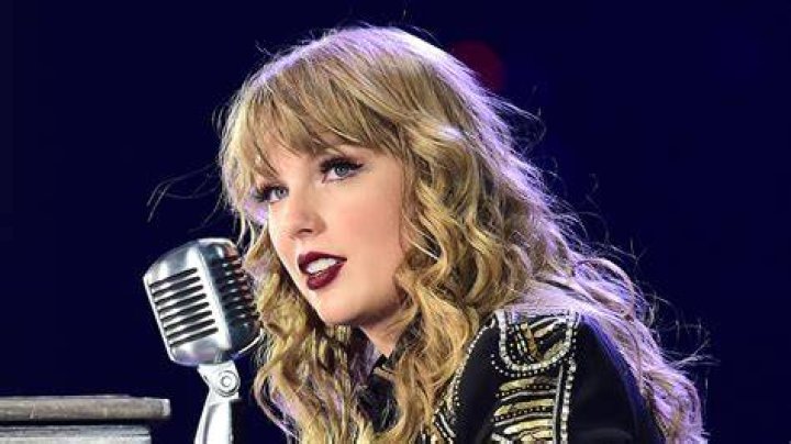 A Deeper Look: Unveiling The Meaning Behind Taylor Swift's "So It Goes"
