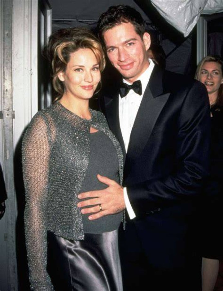 Jill Goodacre, Harry Connick Jr.'s Wife 5 Fast Facts