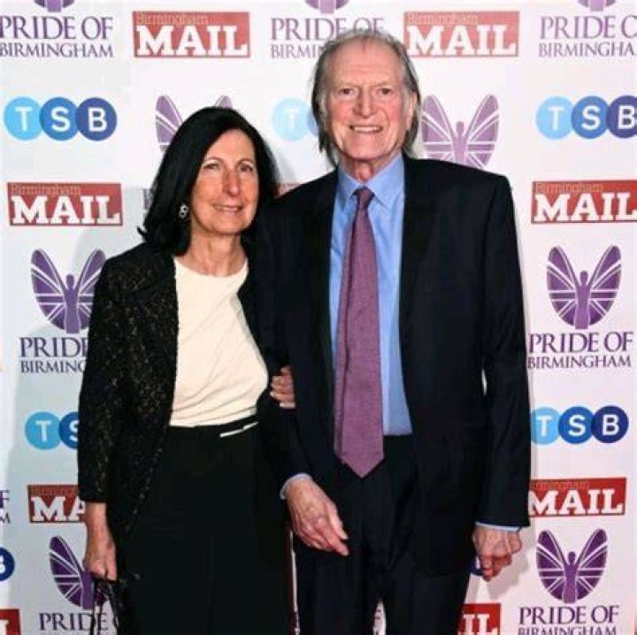 RiffBlog Rosanna Bradley Facts About David Bradley's Wife